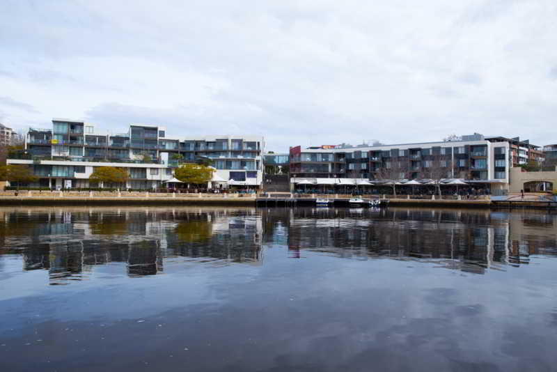 Regal Apartments Perth Esterno foto