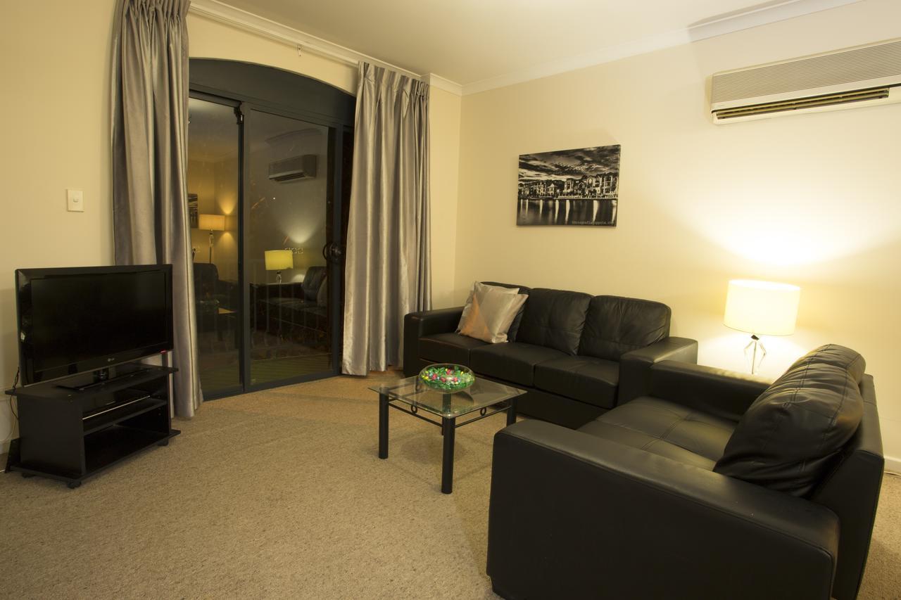 Regal Apartments Perth Esterno foto